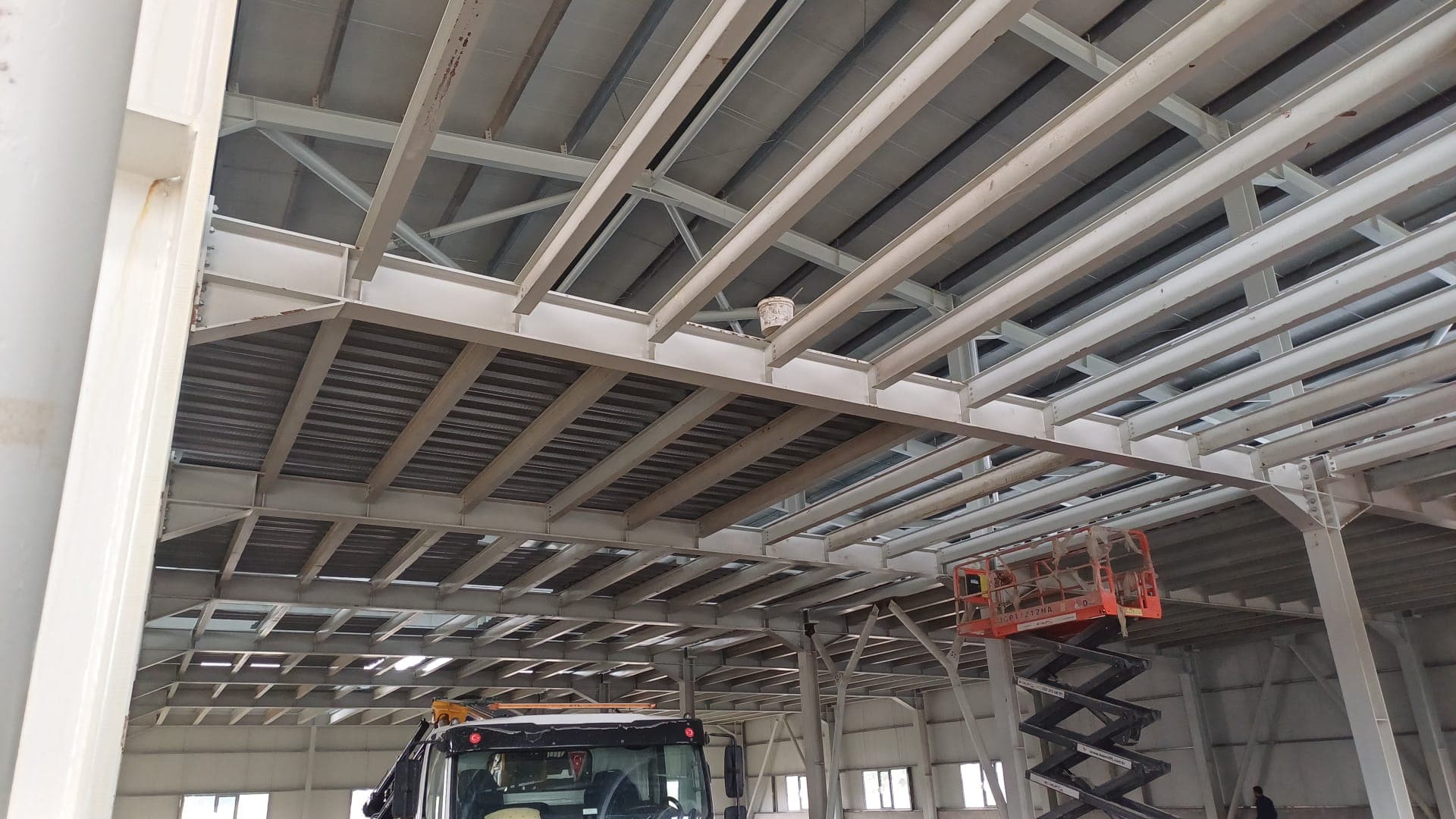 Fabrika Depo Çelik Çatı Kirişleri