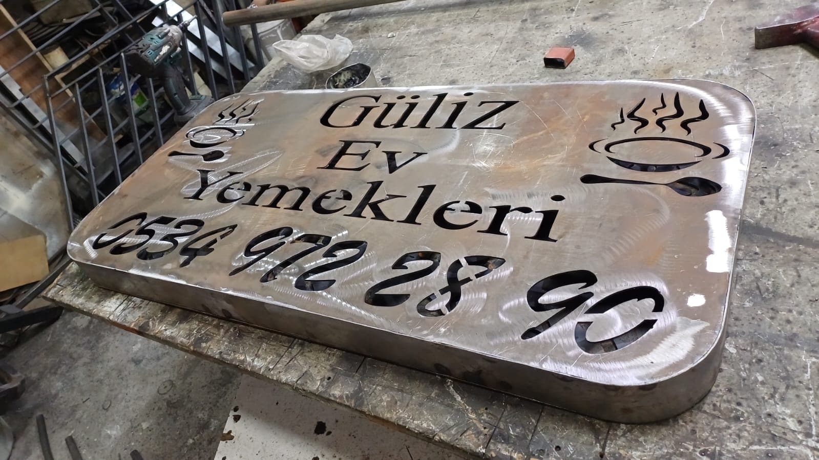 CNC Metal Lazer Kesim Tabela Uygulaması